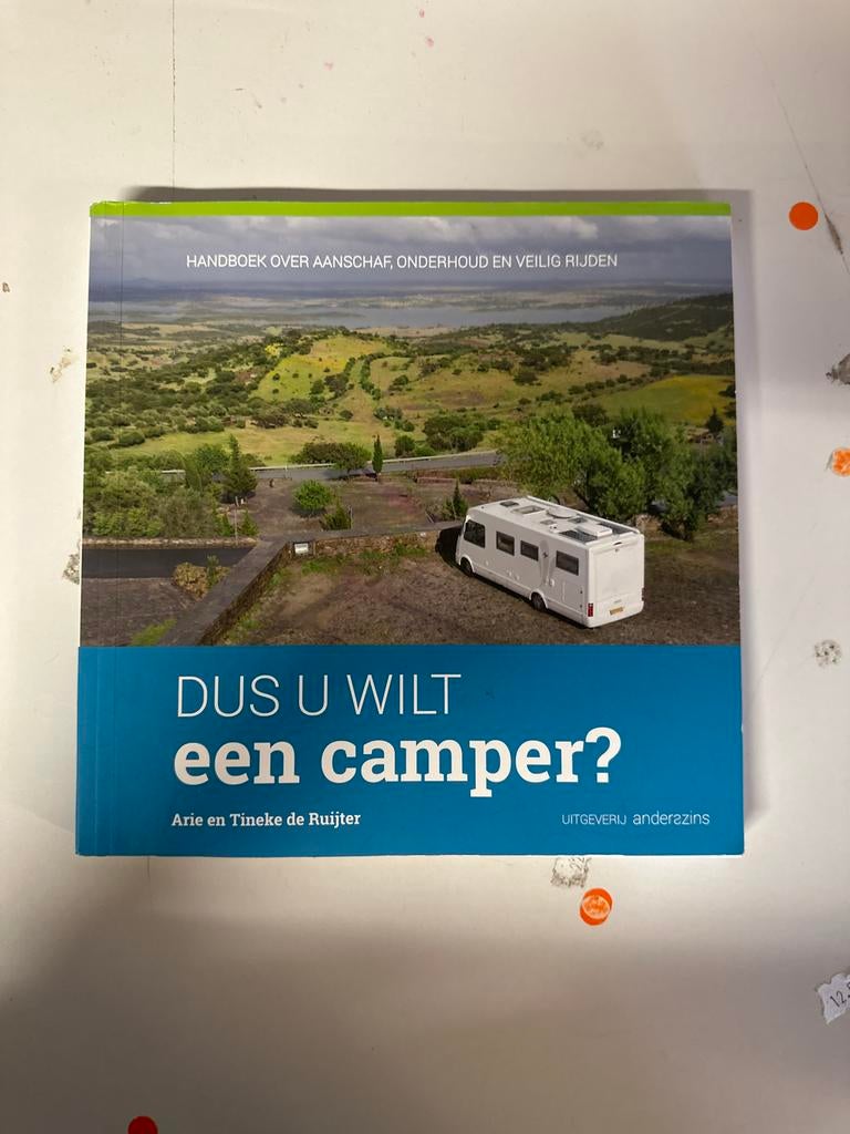 Handboek: Dus u wilt een camper? (Arie en Tineke de Ruijter), Ophalen of Verzenden, Zo goed als nieuw