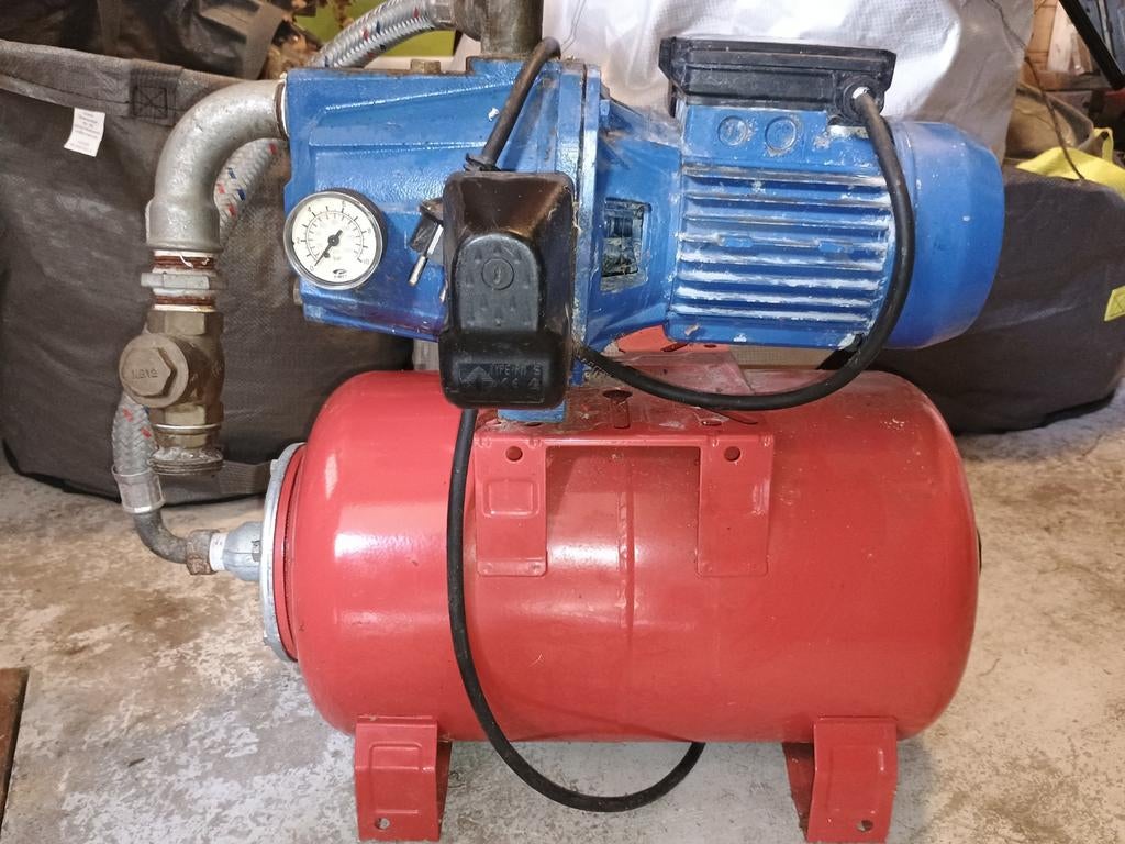 Ebara hydrofoorpomp met drukvat, Tuin en Terras, Waterpompen, Ophalen, Gebruikt