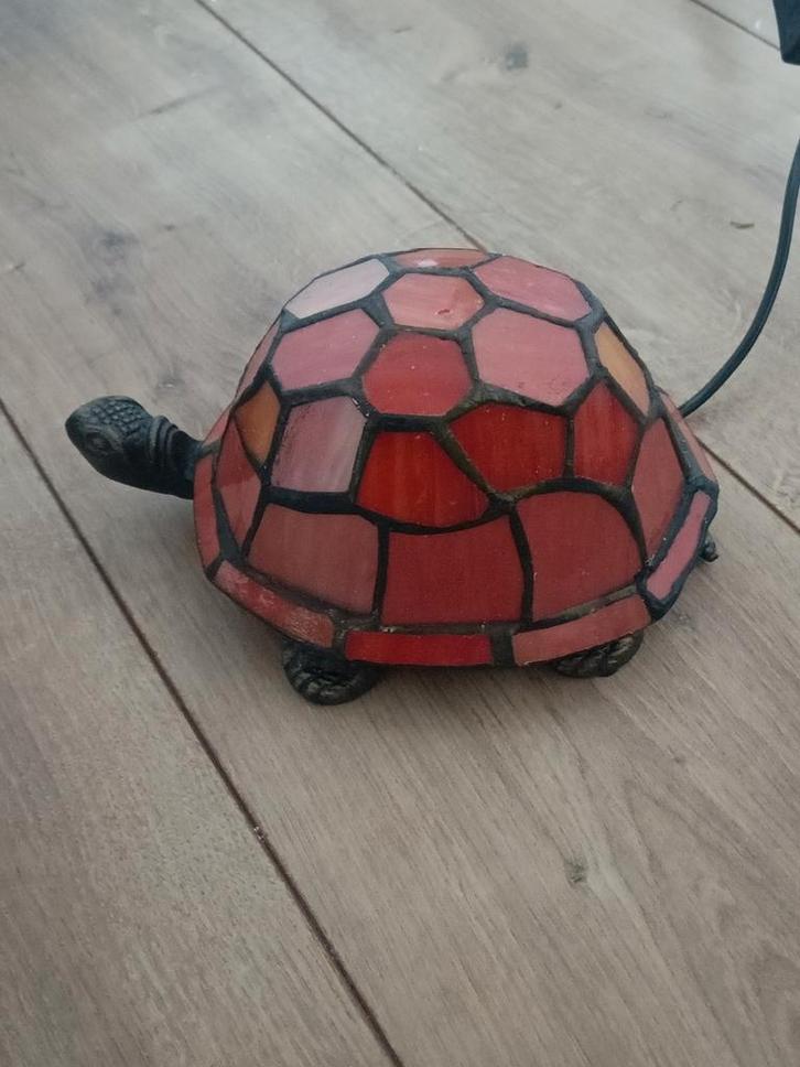 Tiffany Stijl tafellampje schilpad, Huis en Inrichting, Lampen | Tafellampen, Minder dan 50 cm, Glas, Ophalen of Verzenden