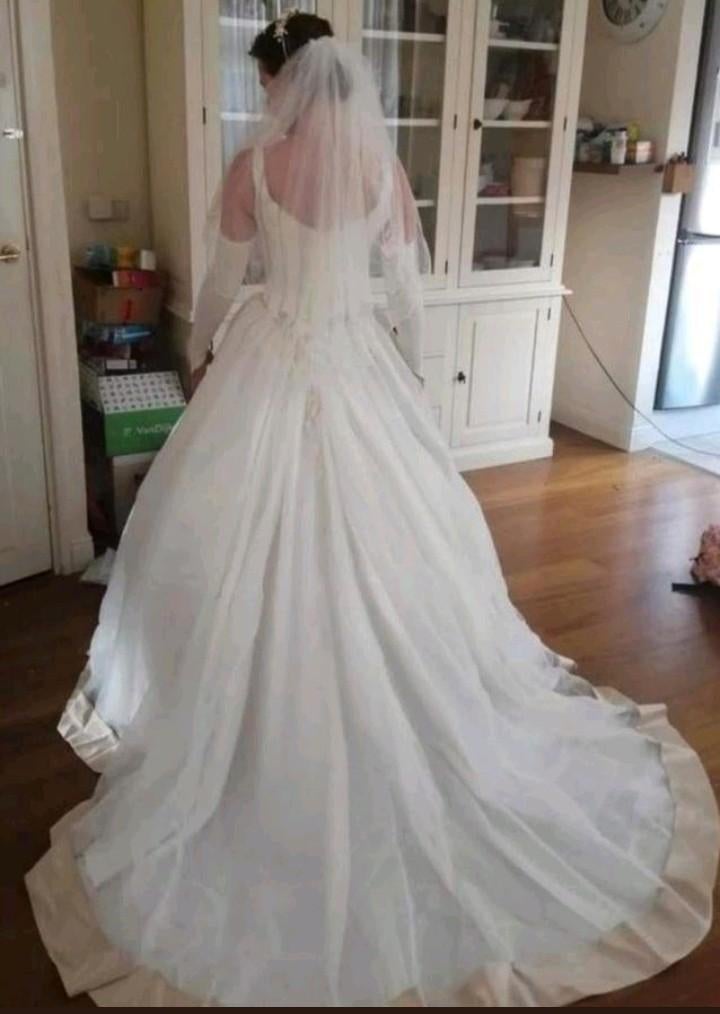 Champagne Trouwjurk Maat S met Hoepel en Accessoires, Ophalen of Verzenden, Zo goed als nieuw, Overige kleuren, Trouwjurk