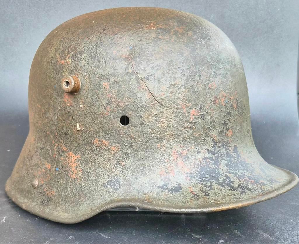 DUITSE WO1 M16 MIMIKRI CAMOUFLAGE HELM UIT IEPER!, Verzamelen, Ophalen of Verzenden, Landmacht, Duitsland, Helm of Baret
