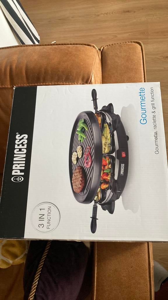 Gourmetset princess, Ophalen, Zo goed als nieuw, 4 t/m 7 personen