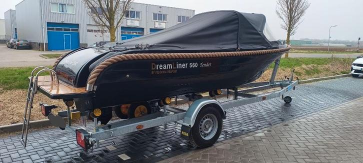 Dreamliner 560 Tender + Pega V1350 Trailer, Watersport en Boten, Sloepen, Zo goed als nieuw, 10 tot 30 pk, 3 tot 6 meter, Buitenboordmotor