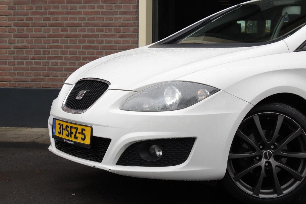 Seat Leon 1.2 TSI |CarPlay|Camera|Cruise|Airco|NieuweApk|, Voorwielaandrijving, Euro 5, Gebruikt, 4 cilinders