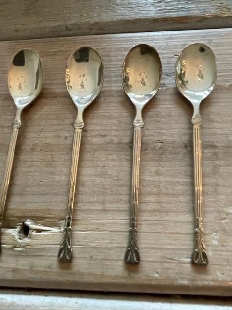 4 x Oud lepeltjes verzilverd. Sola 100. Vintage theelepeltje, Antiek en Kunst, Antiek | Bestek, Ophalen