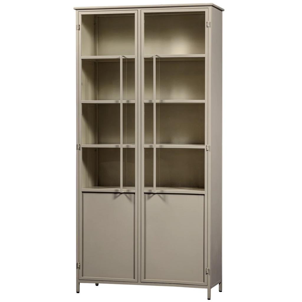 Vitrinekast met glazen deuren (WOOOD), Huis en Inrichting, Kasten | Vitrinekasten, Ophalen, Gebruikt, 50 tot 100 cm, Metaal