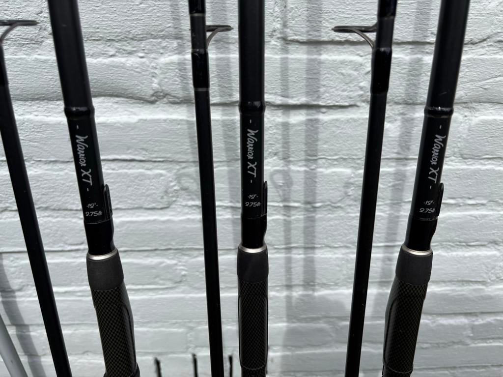 3 x Fox warrior XT 12 ft 2.75 lbs schepnet en foudraal, Watersport en Boten, Ophalen of Verzenden, Zo goed als nieuw, Werphengel