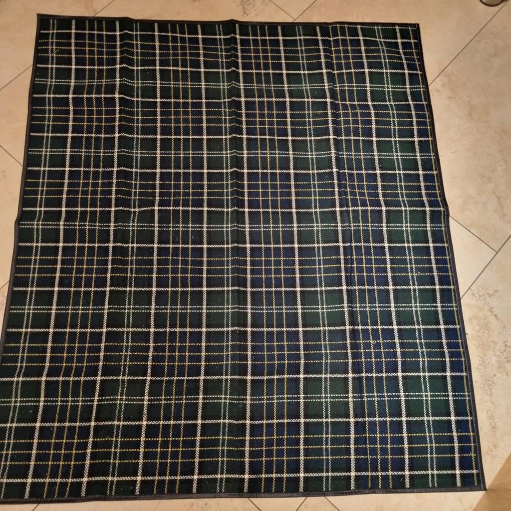 Picknickkleed Ruitpatroon 148x135 cm met Plastic Achterkant, Ophalen of Verzenden, Gebruikt