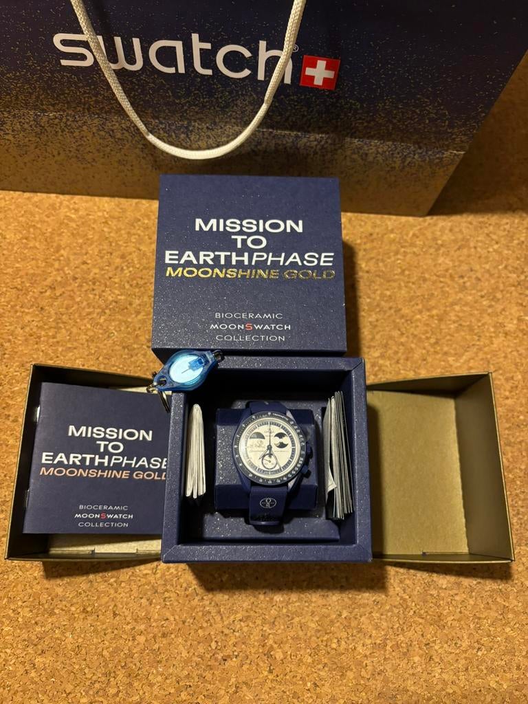 Swatch x Omega moonshine gold, Info@bargains-by-dj.nl, Nieuw, Ophalen of Verzenden, Omega