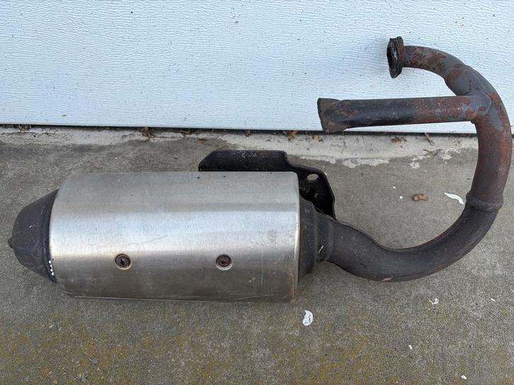 Uitlaat Peugeot Vivacity 2-takt brom - Gebruikt, Fietsen en Brommers, Brommeronderdelen | Scooters, Gebruikt, Peugeot, Uitlaat