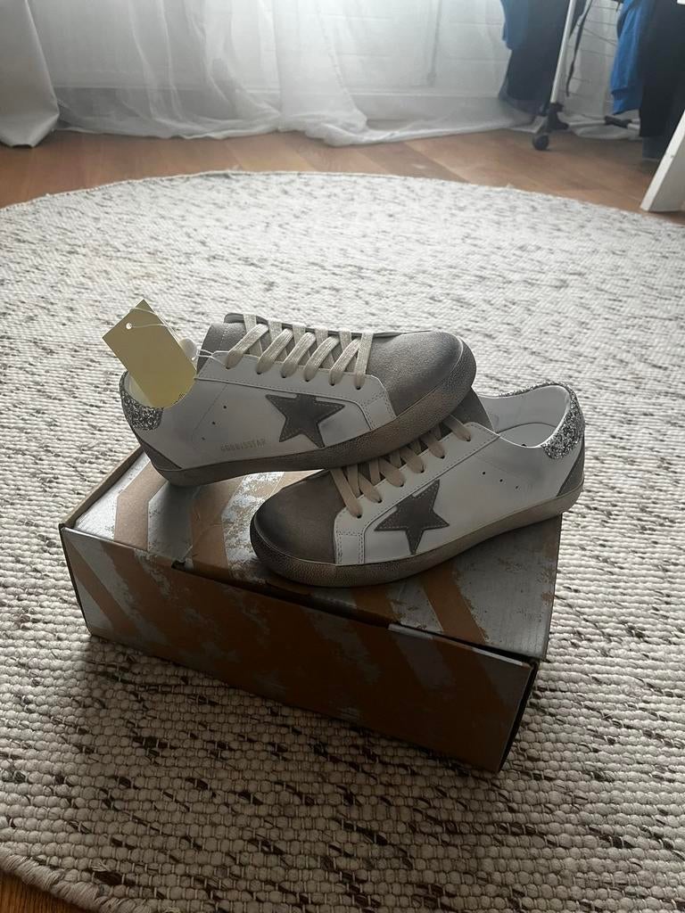 Golden Goose Super-Star Classic Sneakers - Maat 38, Kleding | Dames, Schoenen, Ophalen of Verzenden, Nieuw, Wit, Sneakers of Gympen