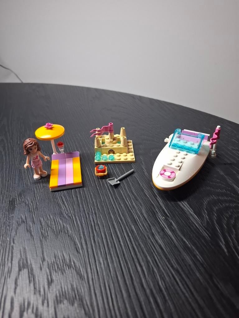 Lego 3937 (Lego friends boot en strand), Ophalen of Verzenden, Zo goed als nieuw