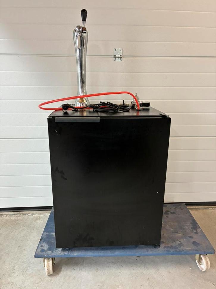 David tap omgebouwd biertap thuistap mancave bar tap, Huis en Inrichting, Barren, Ophalen