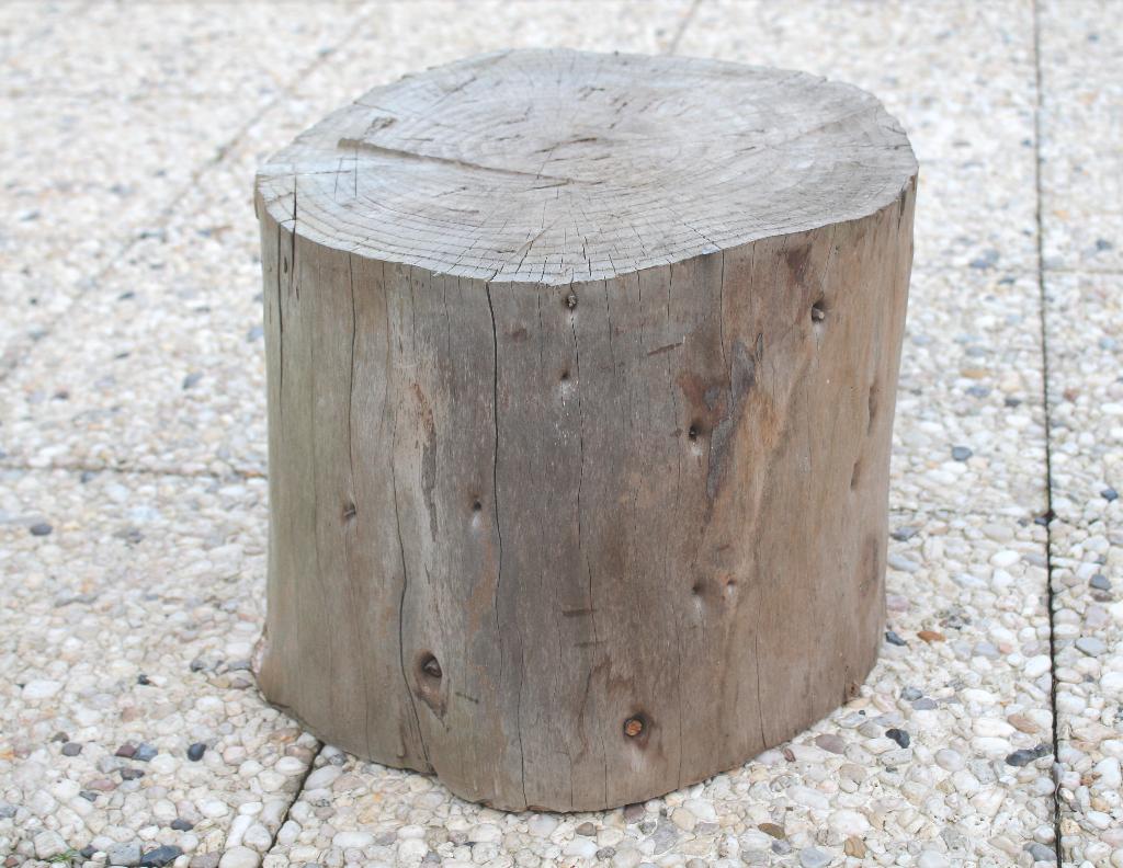 Hakblok voor haardhout, Tuin en Terras, Minder dan 3 m³, Ophalen, Stammen