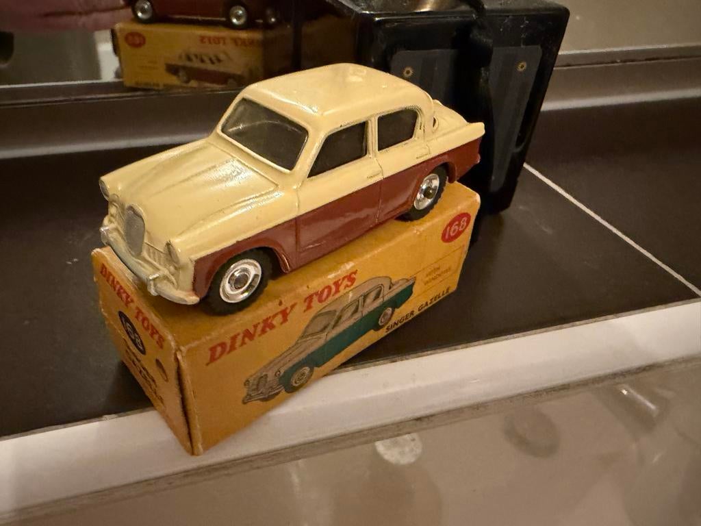 Dinky yiys singer gazrlle, D, Auto, Dinky Toys, Ophalen of Verzenden