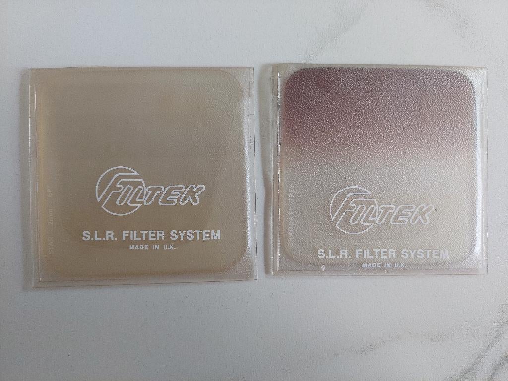 530 - 2 Filtek Filters Gradual Grey + Star 2 mm voor Cokin P, Audio, Tv en Foto, Fotografie | Filters, Overige typen, Ophalen of Verzenden