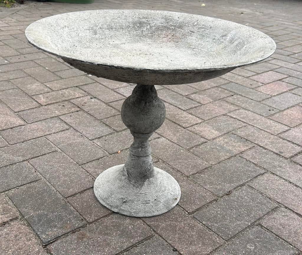 Grote schaal op hoge  poot, Overige materialen, Gebruikt, Schaal, Rond