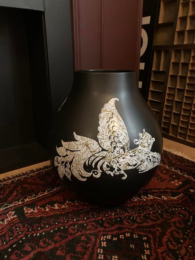 Ikea Hella Jongerius vaas zwart, Huis en Inrichting, Woonaccessoires | Vazen, Ophalen, Zwart, Aardewerk of Porselein, Zo goed als nieuw