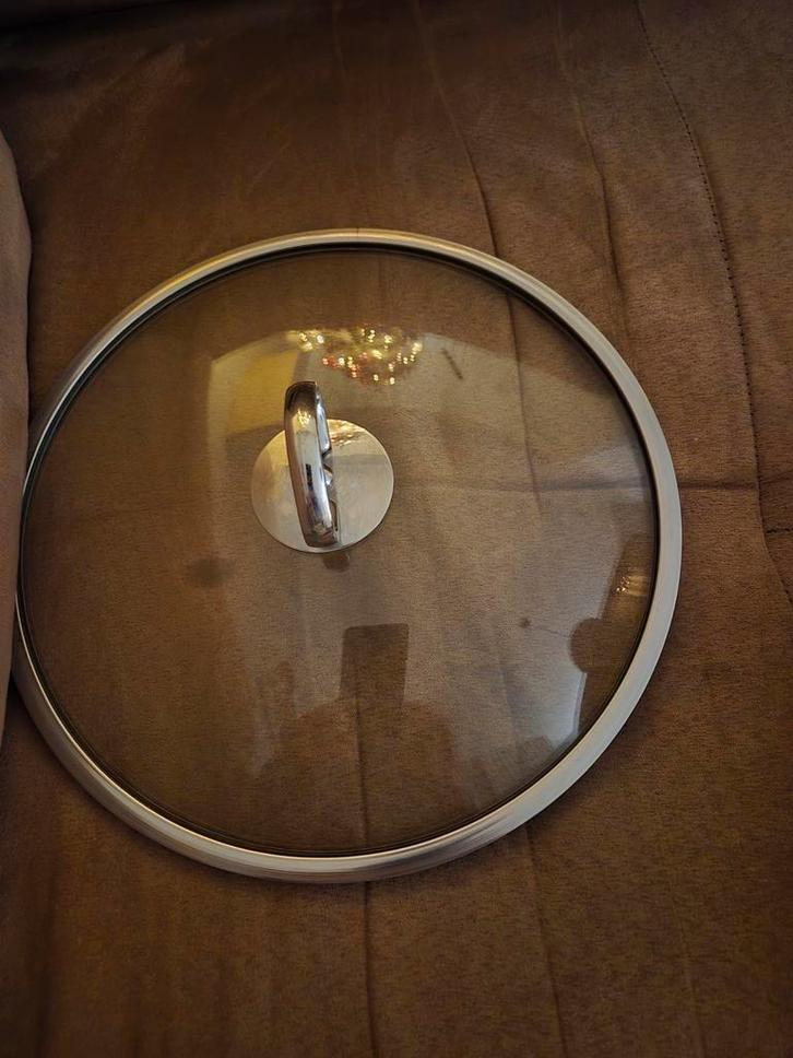 Hapjespan met deksel - RVS, geschikt voor inductie, Huis en Inrichting, Keuken | Potten en Pannen, Gebruikt, Koekenpan of Braadpan