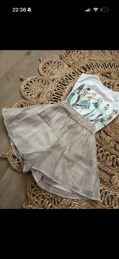 Donsje korte broek 122, Ophalen of Verzenden, Zo goed als nieuw, Meisje