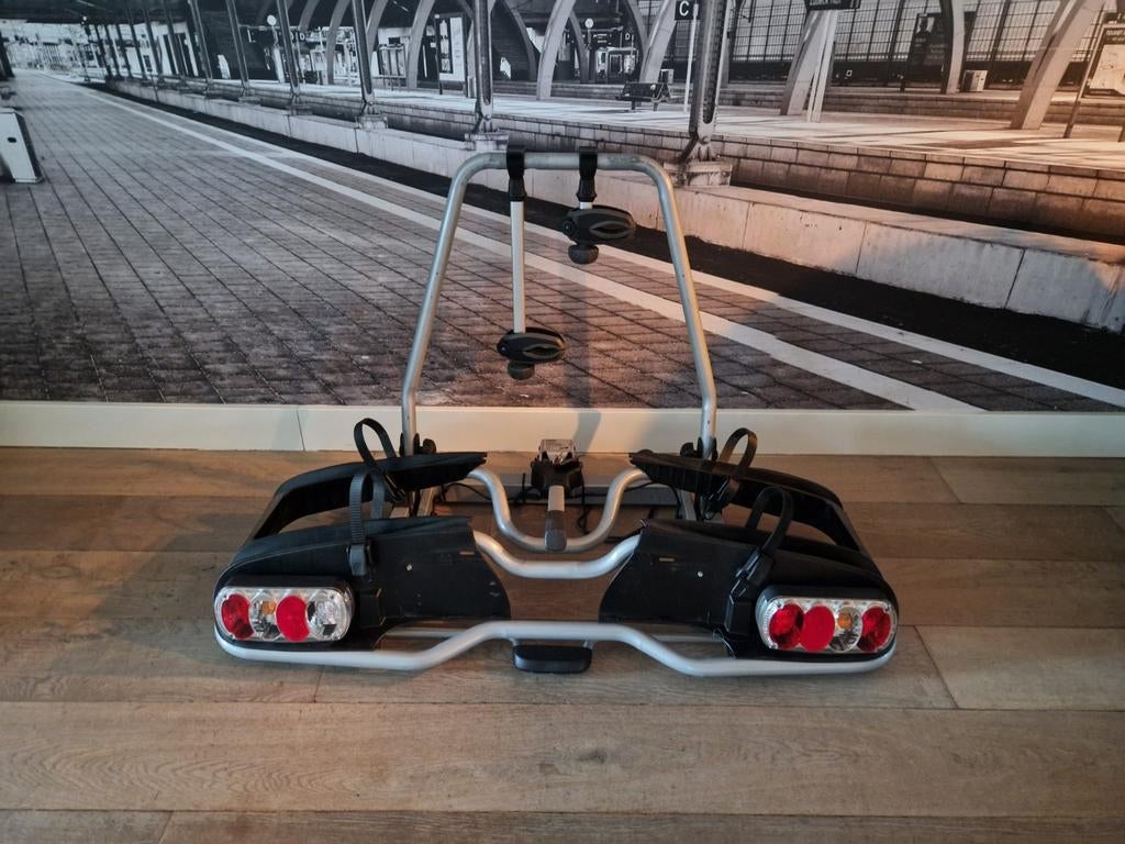 Thule EuroPower 915 Fietsendrager voor 2 E-Bikes, Auto diversen, Fietsendragers, Zo goed als nieuw, Trekhaakdrager, 2 fietsen
