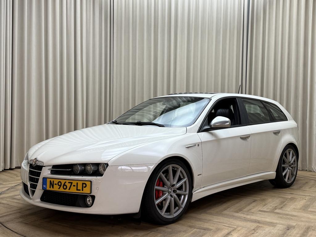 Alfa Romeo 159 Sportwagon 1.7 T TI / Nw. APK *Schuifdak* Car, Voorwielaandrijving, Euro 5, Gebruikt, Zwart