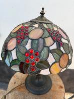 Tiffany tafellamp met druivenmotief, Antiek en Kunst, Antiek | Lampen, Ophalen