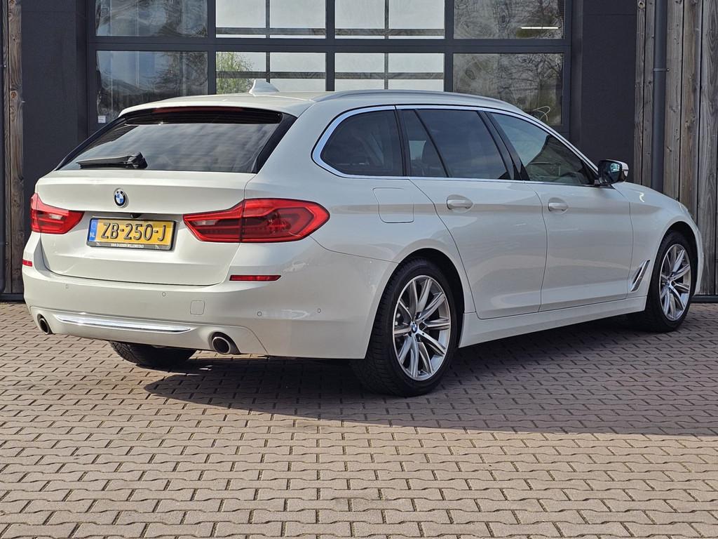 BMW 5 Serie Touring 520i High Executive Edition | Automaat |, Automaat, 1998 cc, Achterwielaandrijving, Euro 6