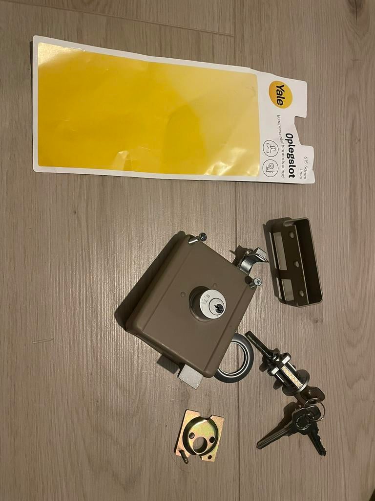 Slot opleg yale, Ophalen, Zo goed als nieuw, Rvs, Slot