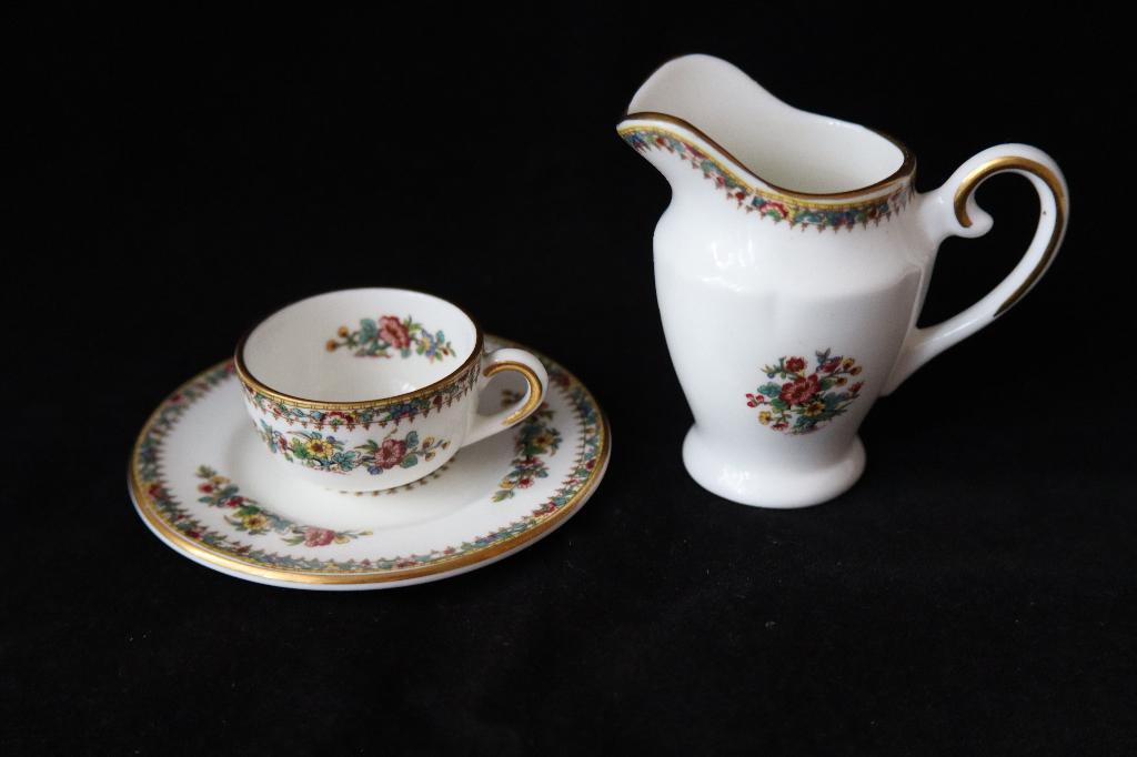 Vintage Coalport Ming Rose porseleinen miniatures, Antiek en Kunst, Ophalen of Verzenden