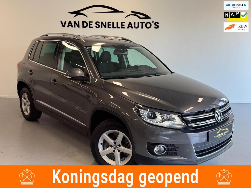 Volkswagen TIGUAN 2.0 TSI Sport&Style 4Motion DSG/CAMERA/BIX, Auto's, Volkswagen, Automaat, Euro 5, Gebruikt, 4 cilinders