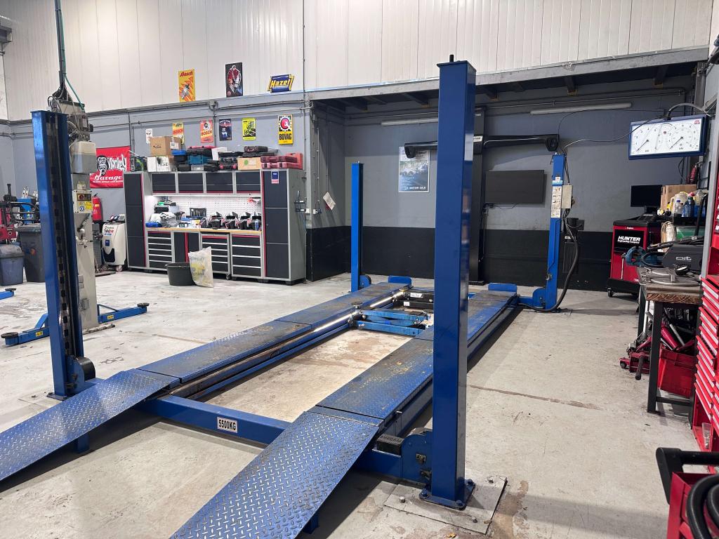 Peak 5500KG 4 kolommer / 4 koloms hefbrug met middenheffers, Auto diversen, Niet ingevuld, Niet ingevuld, Niet ingevuld