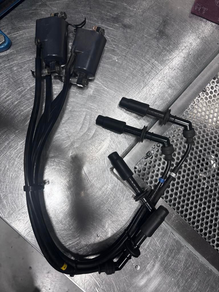 Bobines Suzuki GSXR SRAD Carberateur, Motoren, Ophalen of Verzenden