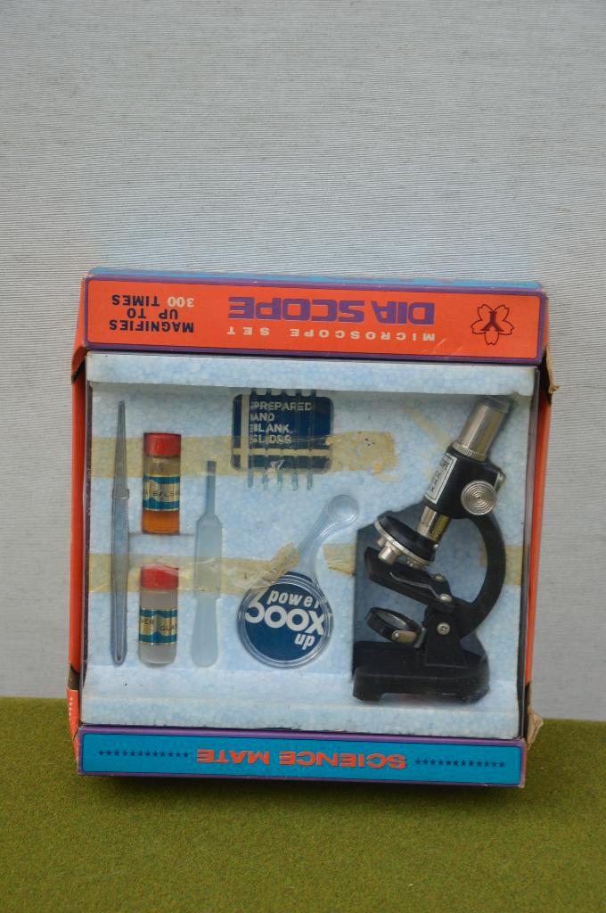 vintage Microscoop Set Kit "Dia Scope" Science Mate in doos, Audio, Tv en Foto, Optische apparatuur | Microscopen, Gebruikt, Biologische microscoop