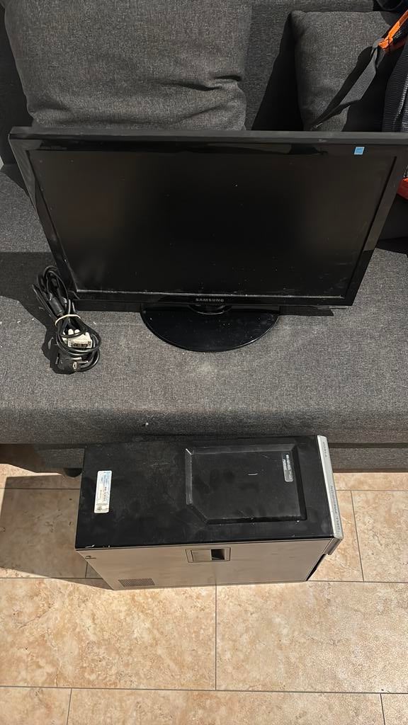 Oude pc. (Kapot), Computers en Software, Desktop Pc's, Ophalen, Niet werkend