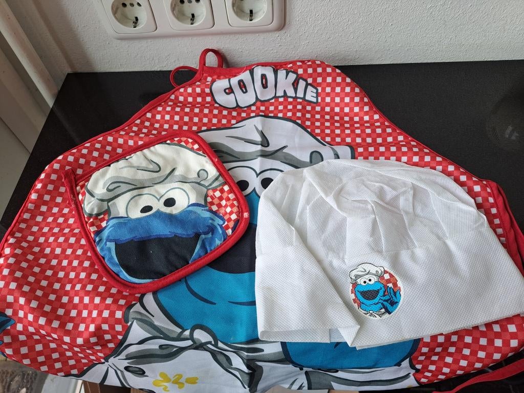 Gratis af te halen. Bakschort en muts voor kinderen, Ophalen
