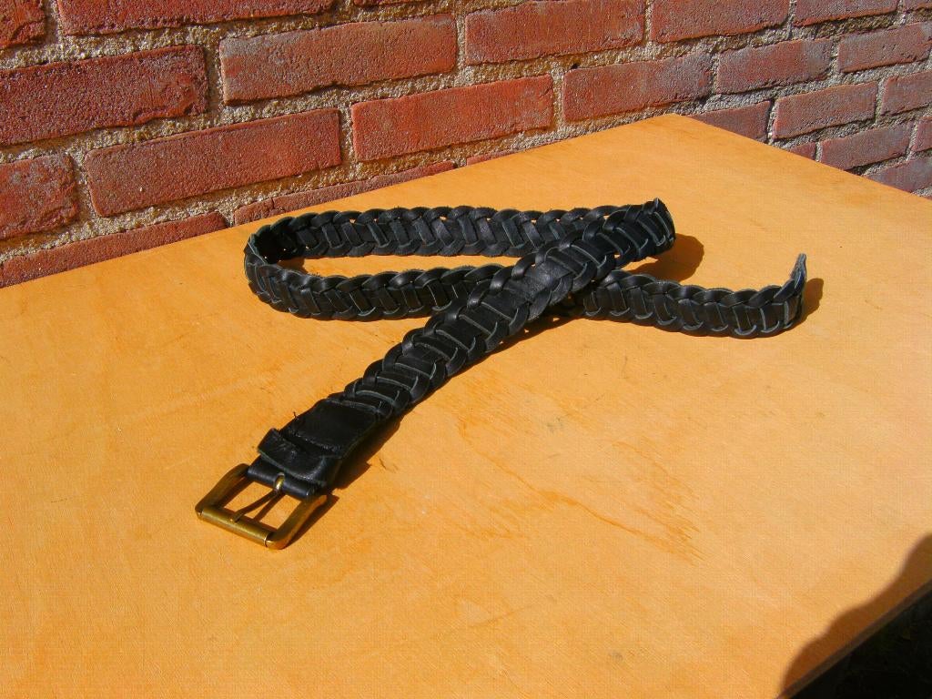 Gevlochten zwar leren riem 4cm breed, Kleding | Heren, Riemen en Ceinturen, Verzenden, 105 tot 115 cm, Zo goed als nieuw, Riem of Ceintuur
