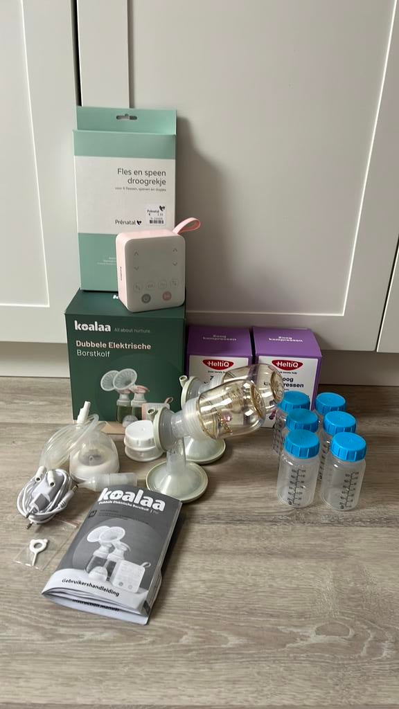 Dubbele elektrische borstkolf met 2 nieuwe borstkolven, Ophalen of Verzenden, Zo goed als nieuw, Borstkolf