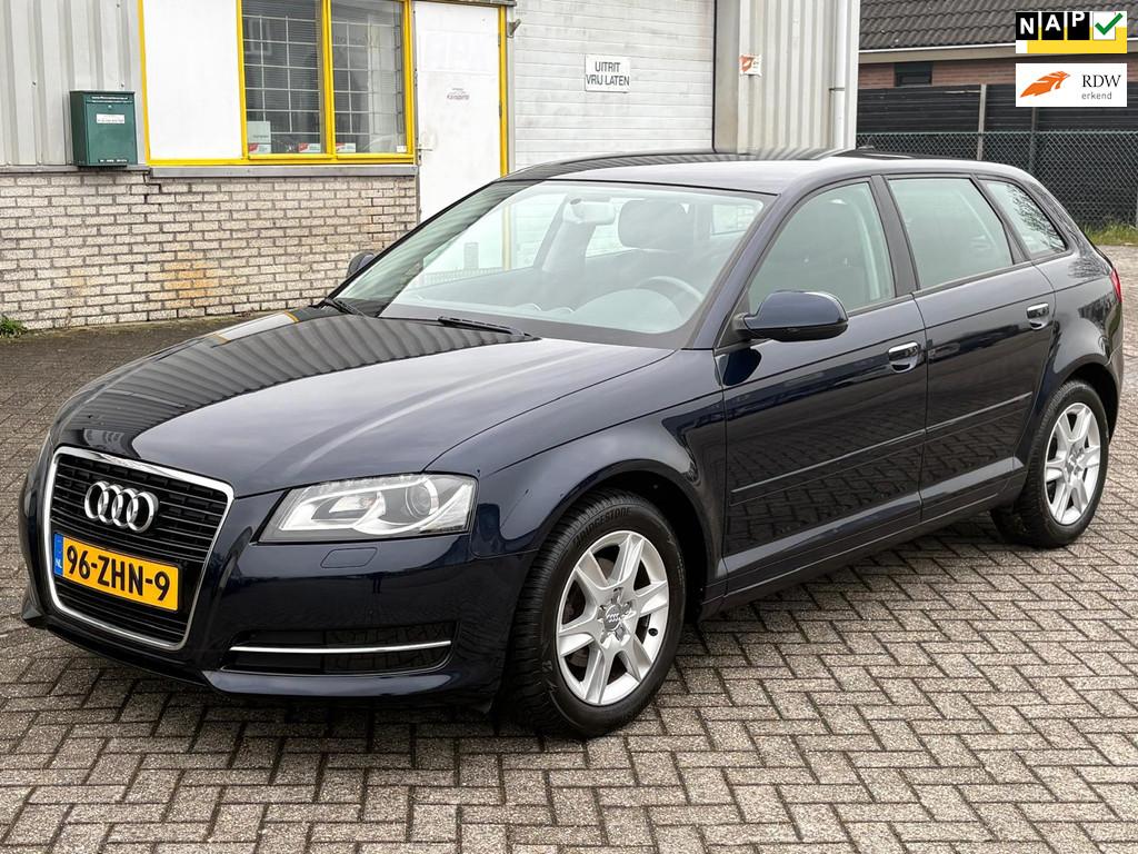 Audi A3 Sportback 1.2 TFSI 105 PK 6 BAK Bj 2012 Attraction 5, Auto's, Voorwielaandrijving, Euro 5, Stof, Gebruikt