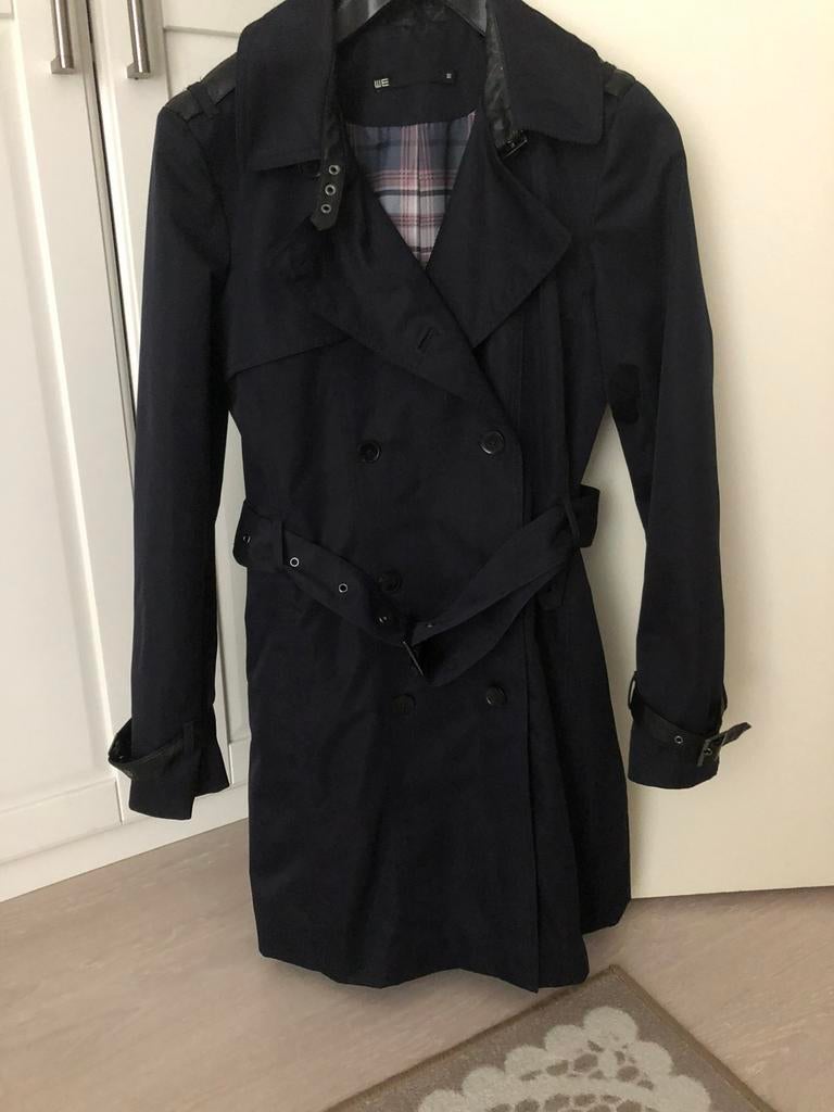 Mooi Trenchcoat blauw maat 38 WE, Ophalen of Verzenden, Zo goed als nieuw, Maat 38/40 (M), Blauw