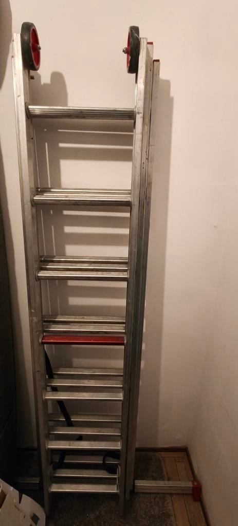 Altrex ladder 3 x 7 sporten, Doe-het-zelf en Verbouw, Ophalen, Zo goed als nieuw, 4 meter of meer