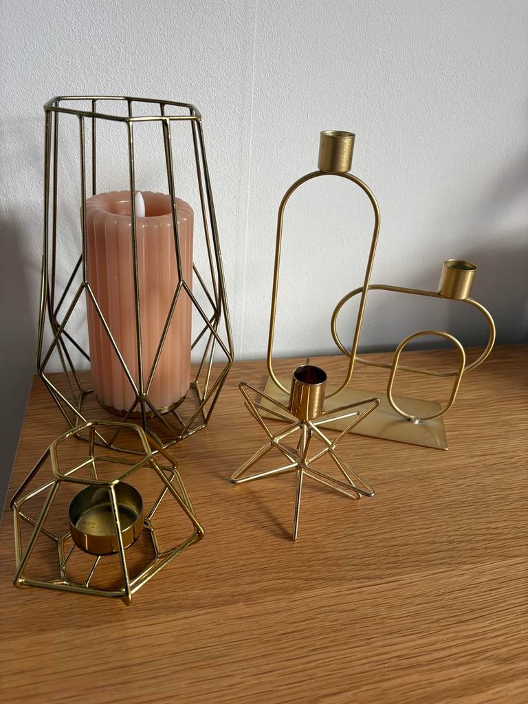 Goudkleurige set kandelaars, Huis en Inrichting, Woonaccessoires | Kandelaars en Kaarsen, Overige kleuren, Ophalen of Verzenden