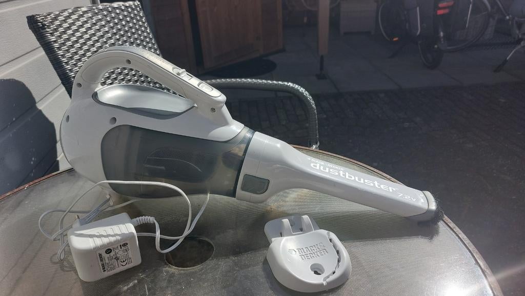 Black&Decker Dustbuster 7.2V Kruimeldief Handstofzuiger, Ophalen, Kruimeldief, Zo goed als nieuw, Minder dan 1200 watt