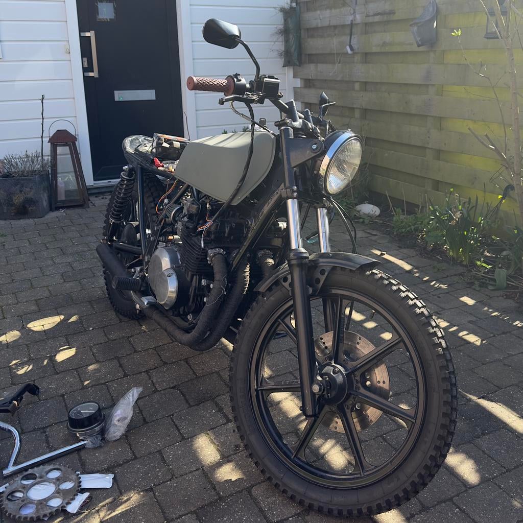 Kawasaki Z400J café racer project, Sportuitlaat, 4 cilinders, Particulier, 399 cc