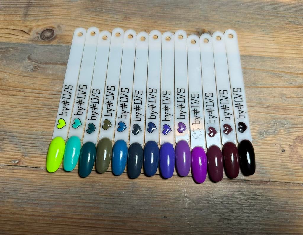 Loveness gellak, Overige kleuren, Ophalen of Verzenden, Zo goed als nieuw, Handen en Nagels