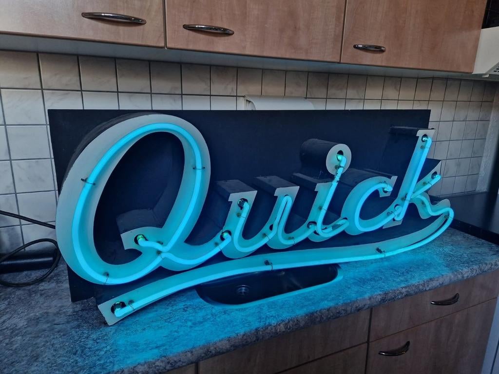 Gezocht oude quick schoenen reclame items, Verzamelen, Merken en Reclamevoorwerpen, Ophalen of Verzenden, Gebruikt, Reclamebord