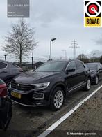 Volkswagen T-Roc 1.5 TSI Sport | Dealer onderhouden |Panoram, 4 cilinders, 150 pk, Leder en Stof, Zwart