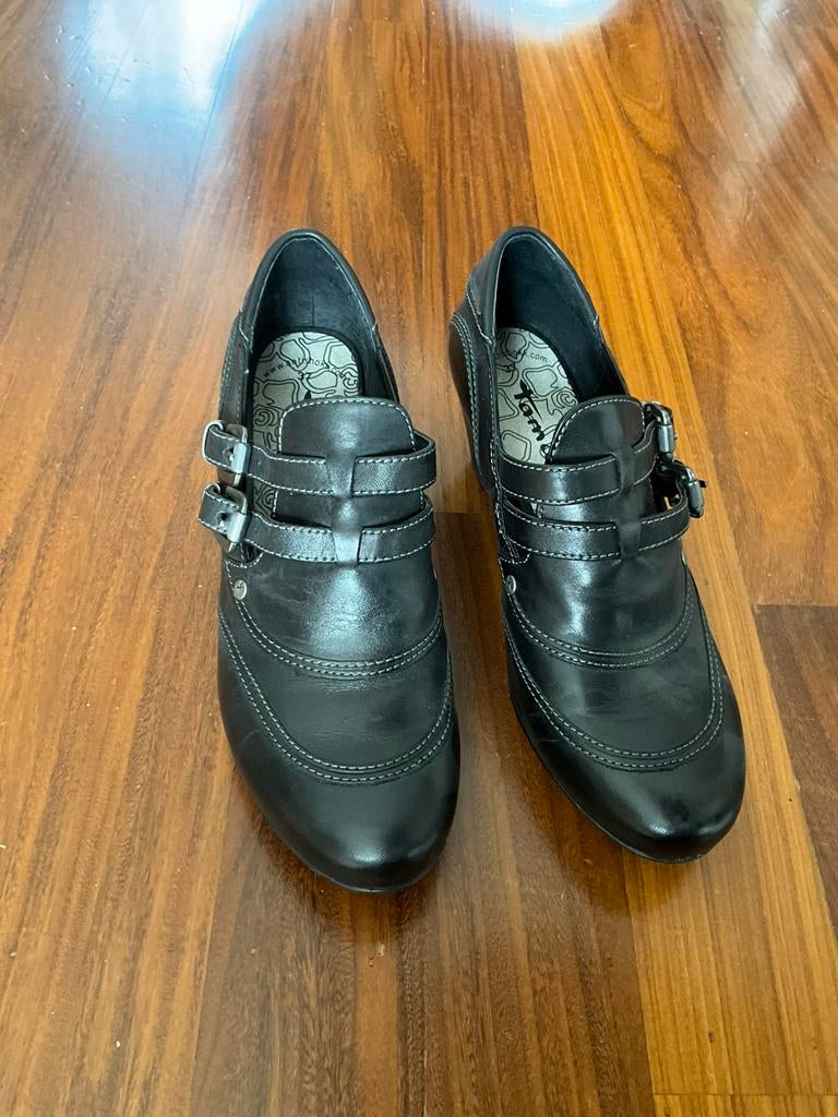 Zwarte Tamaris schoenen met gespen maat 37, Ophalen, Zwart, Zo goed als nieuw, Schoenen met hoge hakken