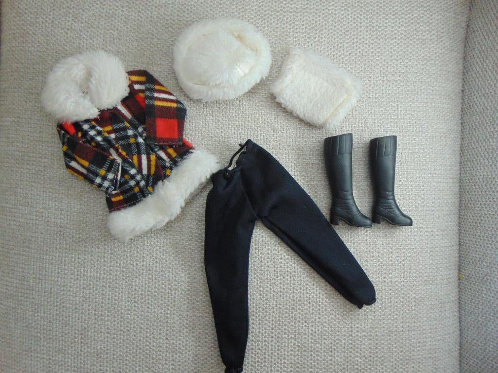 Mooi compleet Fleur outfit 1222, Ophalen of Verzenden, Gebruikt, Kleertjes