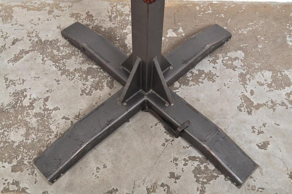 Vintage leren turnbok op metalen standaard PIECE OF ART, Ophalen of Verzenden